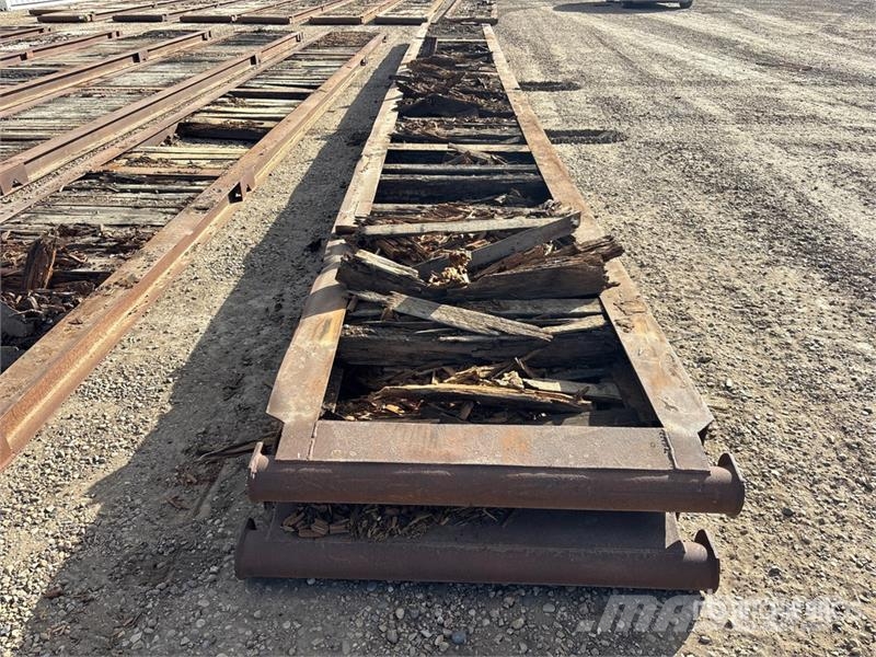 Quantity of (8) Custom Built Rig Mats Rezervni delovi i oprema za bušenje