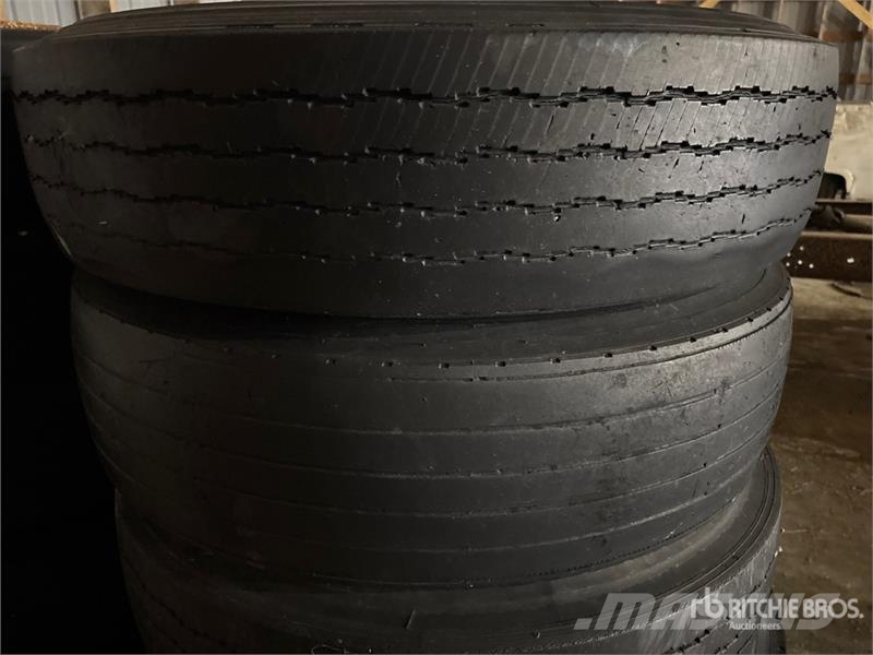 Quantity of (8) Firestone 295/75R22.5 Tires Tyres, wheels and rims