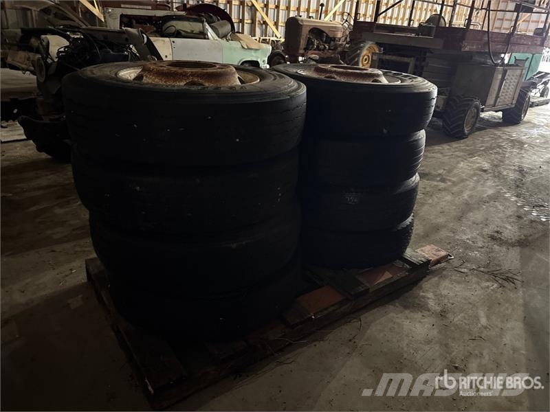 Quantity of (8) Firestone 295/75R22.5 Tires Tyres, wheels and rims
