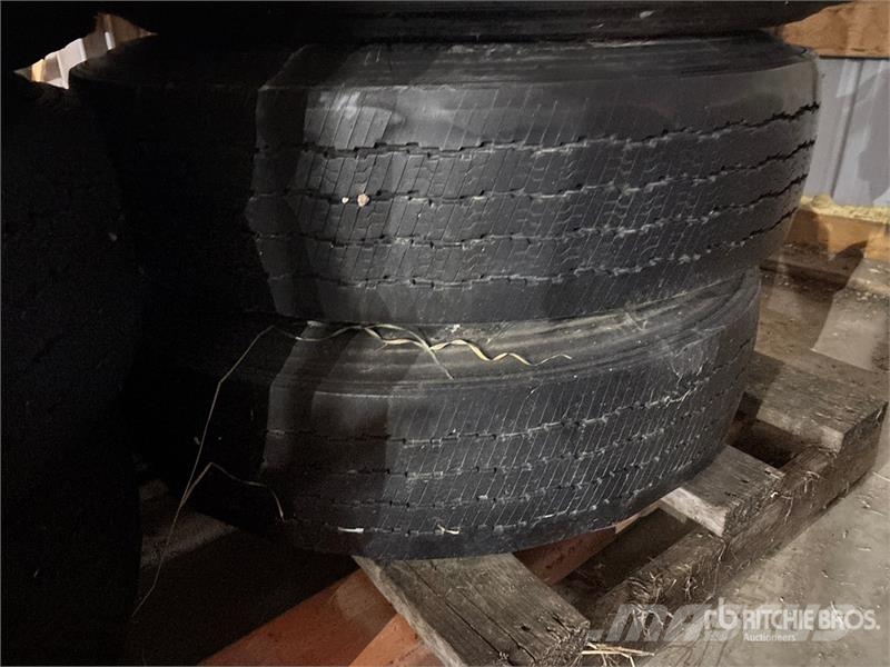 Quantity of (8) Firestone 295/75R22.5 Tires Tyres, wheels and rims