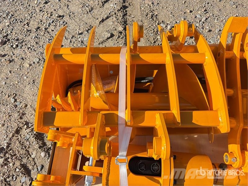 Quantity of (8) GIYI Cat 301 GYA-8 Mini Excavator Egyéb alkatrészek