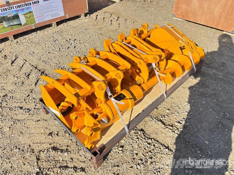 Quantity of (8) GIYI Cat 301 GYA-8 Mini Excavator Egyéb alkatrészek
