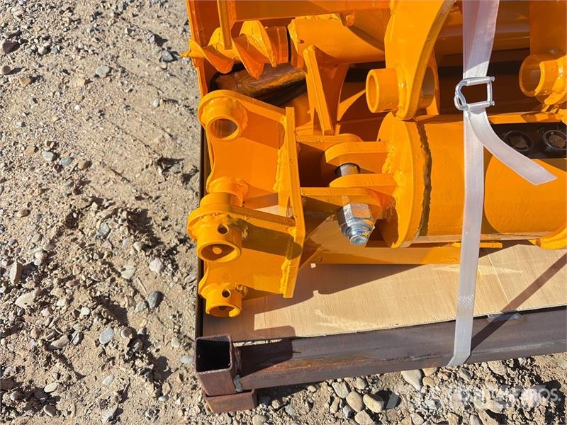Quantity of (8) GIYI Cat 301 GYA-8 Mini Excavator Egyéb alkatrészek
