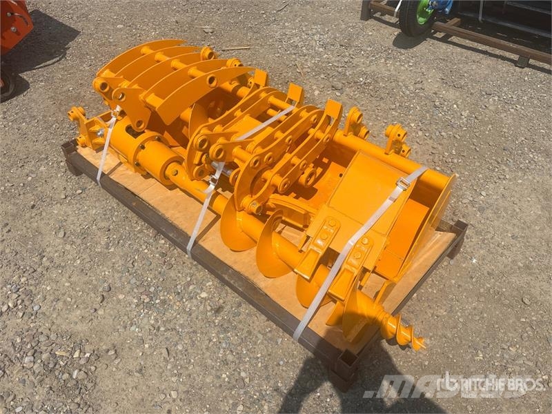 Quantity of (8) GIYI Cat 301 GYA-8 Mini Excavator Drugi deli