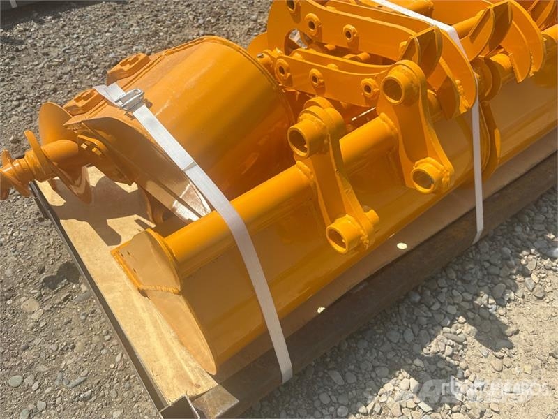 Quantity of (8) GIYI Cat 301 GYA-8 Mini Excavator Drugi deli