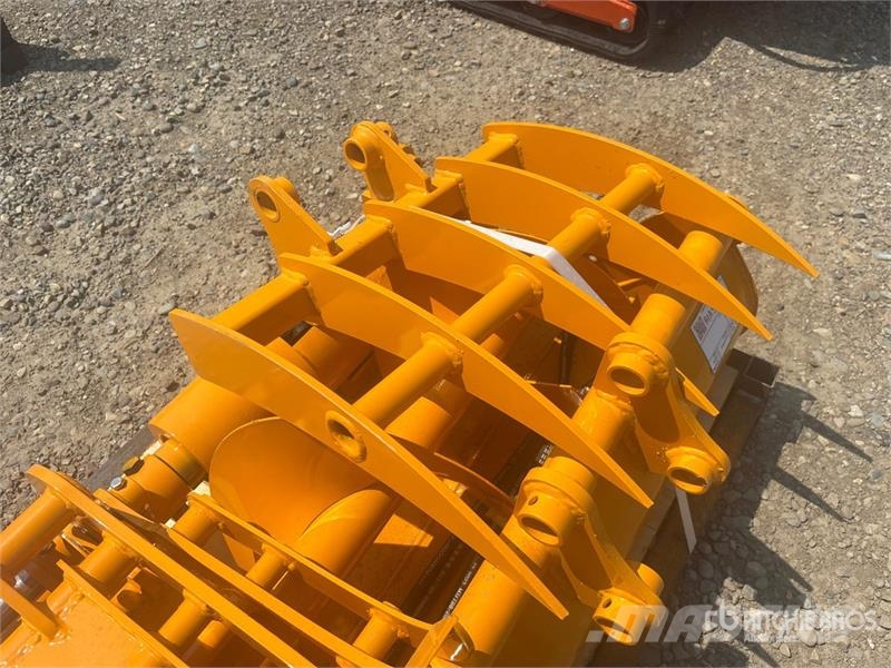 Quantity of (8) GIYI Cat 301 GYA-8 Mini Excavator Drugi deli