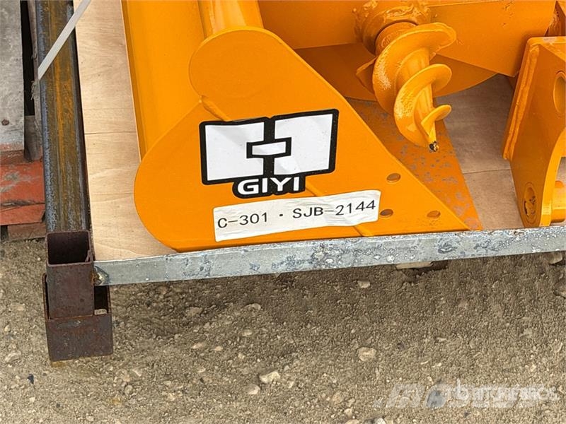  Quantity of (8)  GIYI Cat 301 GYA-8 Mini Excavator Otros componentes