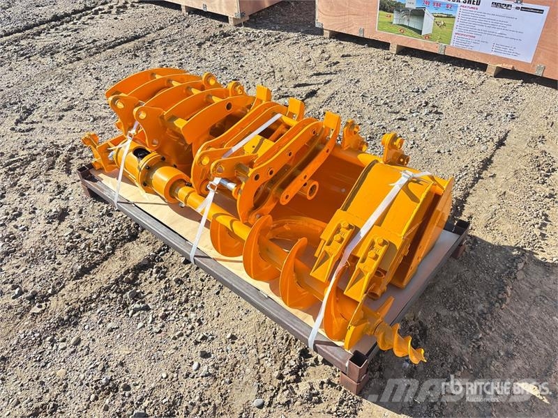 Quantity of (8) GIYI Cat 301 GYA-8 Mini Excavator Egyéb alkatrészek
