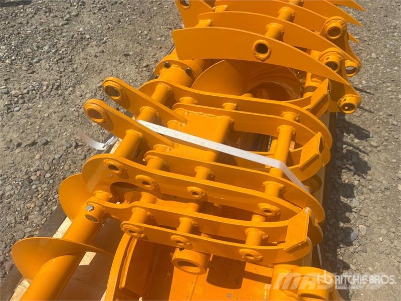 Quantity of (8) GIYI Cat 301 GYA-8 Mini Excavator Drugi deli