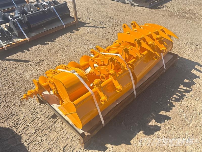 Quantity of (8) GIYI Cat 301 GYA-8 Mini Excavator Egyéb alkatrészek