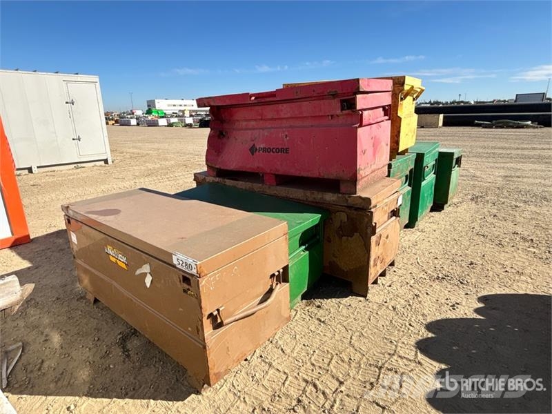 Quantity of (8) Job Site Box Altri componenti