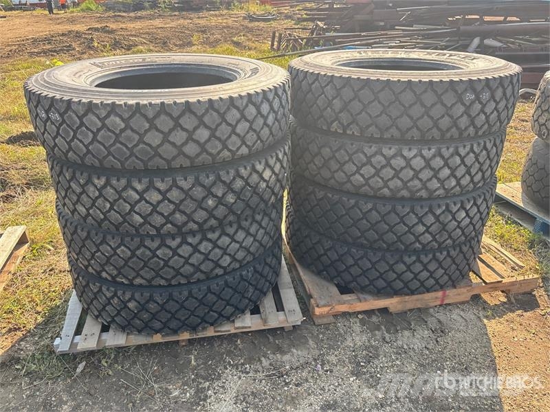  Quantity of (8) Michelin XDY-EX 11R24.5 Tires Tyres, wheels and rims