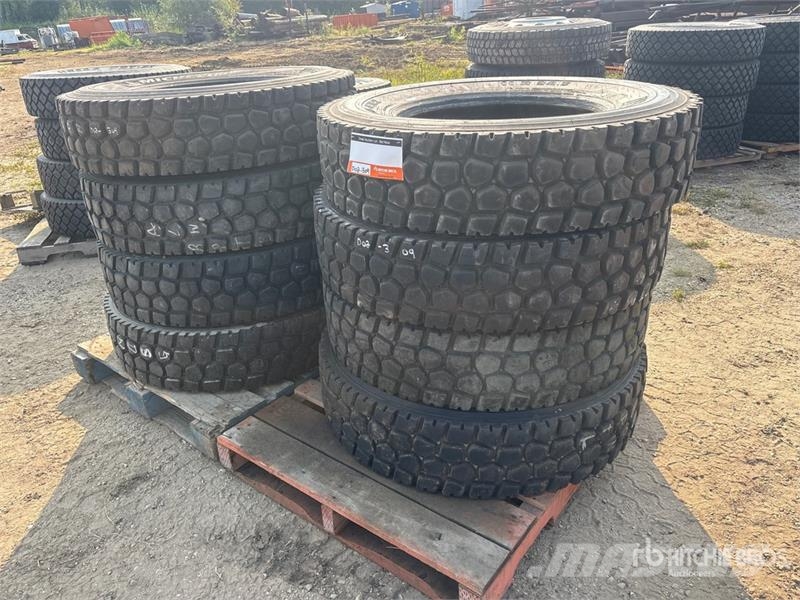  Quantity of (8) Michelin XDY- EX2 11R24.5 Tires Tyres, wheels and rims