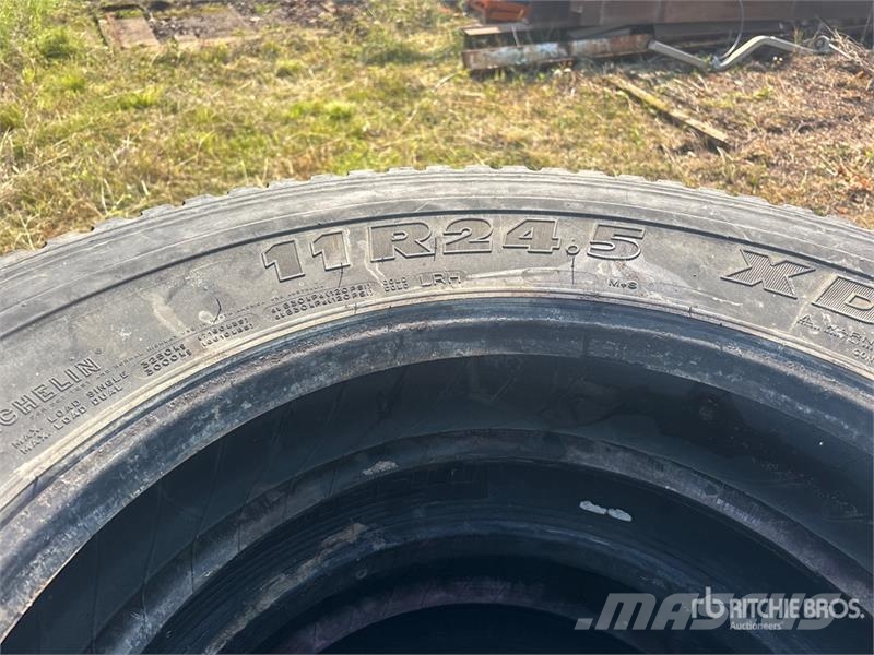  Quantity of (8) Michelin XDY-EX 11R24.5 Tires Tyres, wheels and rims