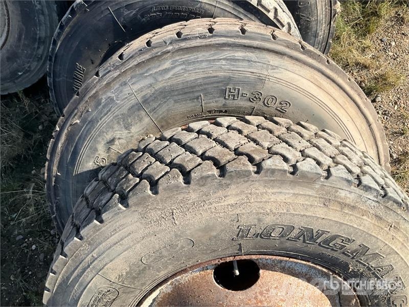 Quantity of (8) Mixed Tires Шины и колёса