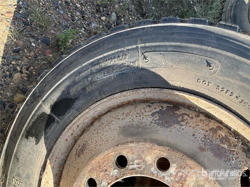 Quantity of (8) Mixed Tires Шины и колёса