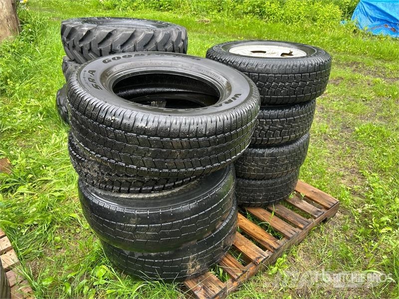 Quantity of (8) Mixed Tires Tyres, wheels and rims