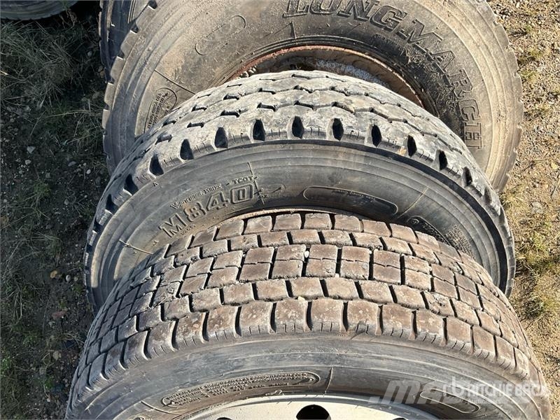 Quantity of (8) Mixed Tires Шины и колёса
