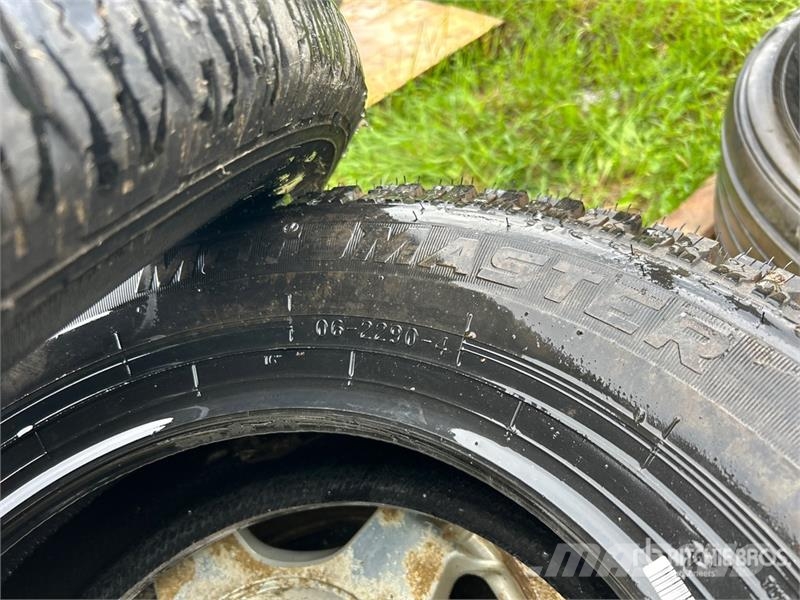 Quantity of (8) Mixed Tires Tyres, wheels and rims