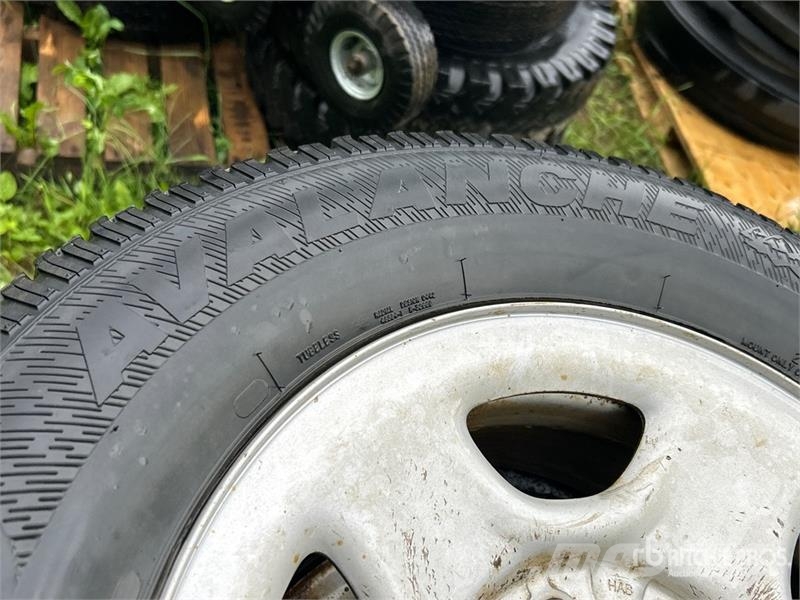 Quantity of (8) Mixed Tires Tyres, wheels and rims