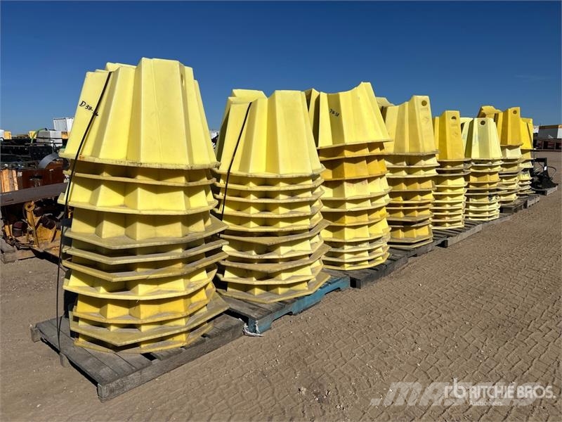  Quantity of (8) Pallets of Pipeline Cones Slagači cijevi