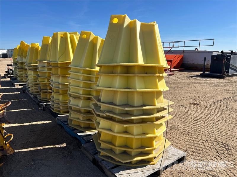  Quantity of (8) Pallets of Pipeline Cones Slagači cijevi