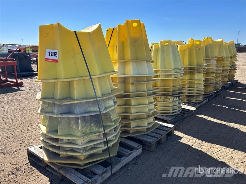 Quantity of (8) Pallets of Pipeline Cones Slagači cijevi