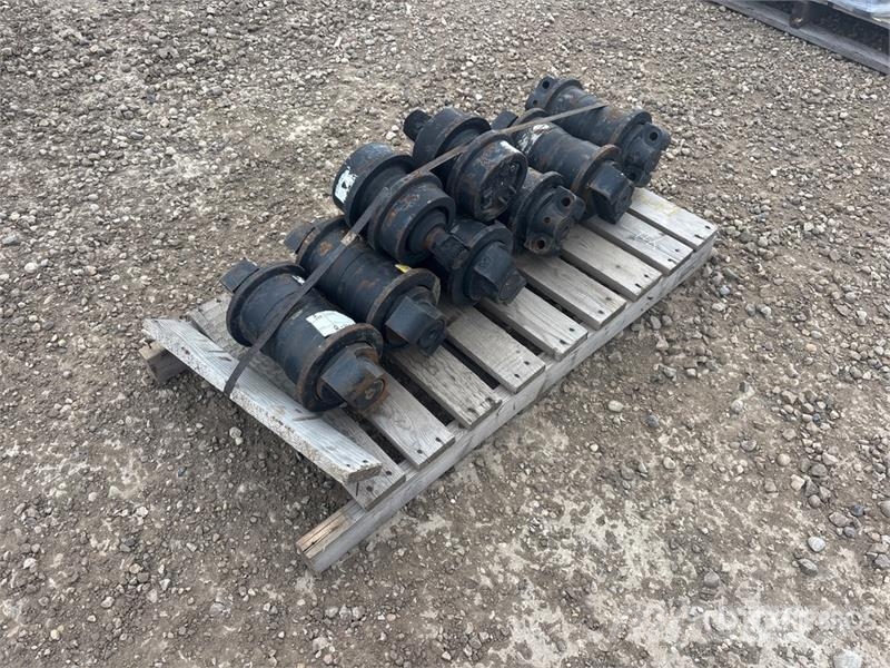  Quantity of (8) Rollers Andre komponenter