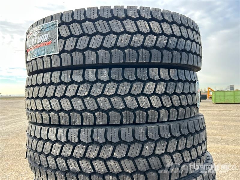  Quantity of (8) Seyoun 11R24.5 Tires (Unused) Pneus, roues et jantes
