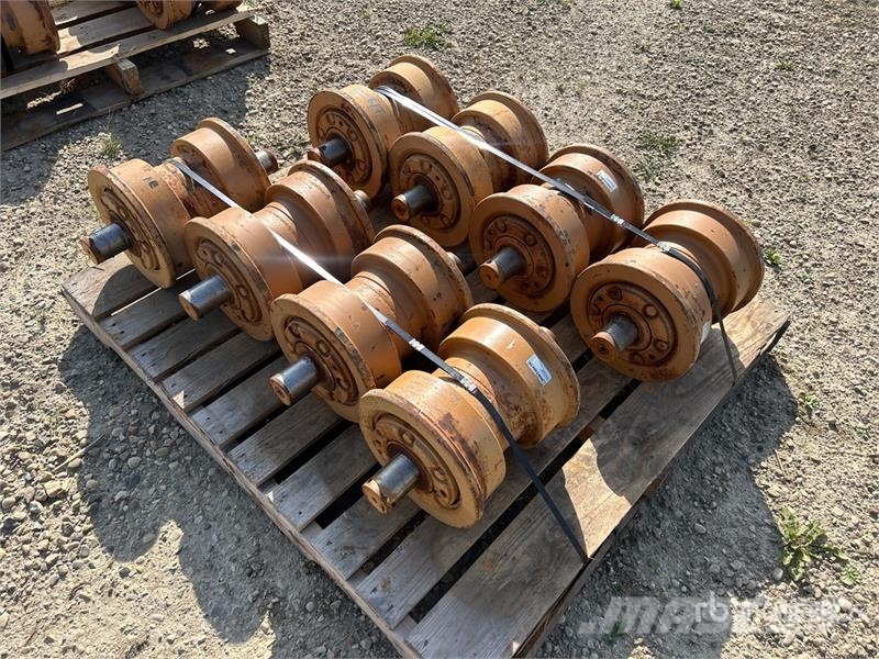  Quantity of (8) Single Flange Rollers Drugi deli