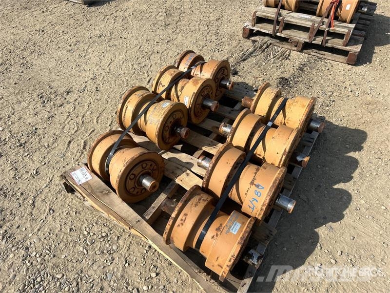  Quantity of (8) Single Flange Rollers - Fits D8 Ďalšie komponenty