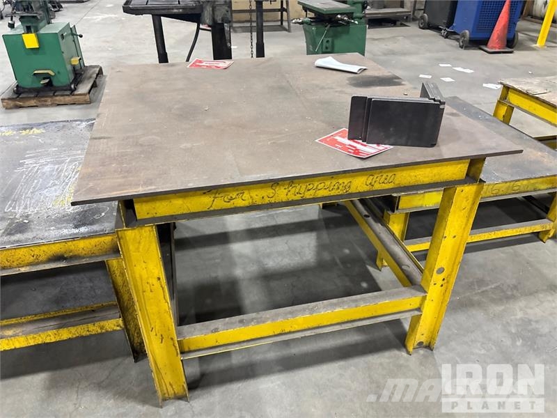 Quantity of (8) Tables Metal Frame Tables Shop Ta Utilaje construcții - Altele
