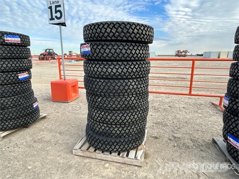  Quantity of (8) Taitong 11R24.5 Tires (Unused) Pneus, roues et jantes