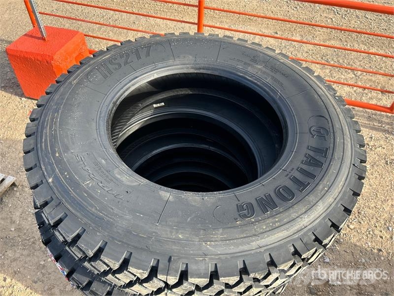  Quantity of (8) Taitong 11R24.5 Tires (Unused) Pneus, roues et jantes