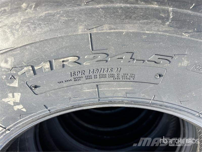 Quantity of (8) Taitong 11R24.5 Tires (Unused) Pneus, roues et jantes