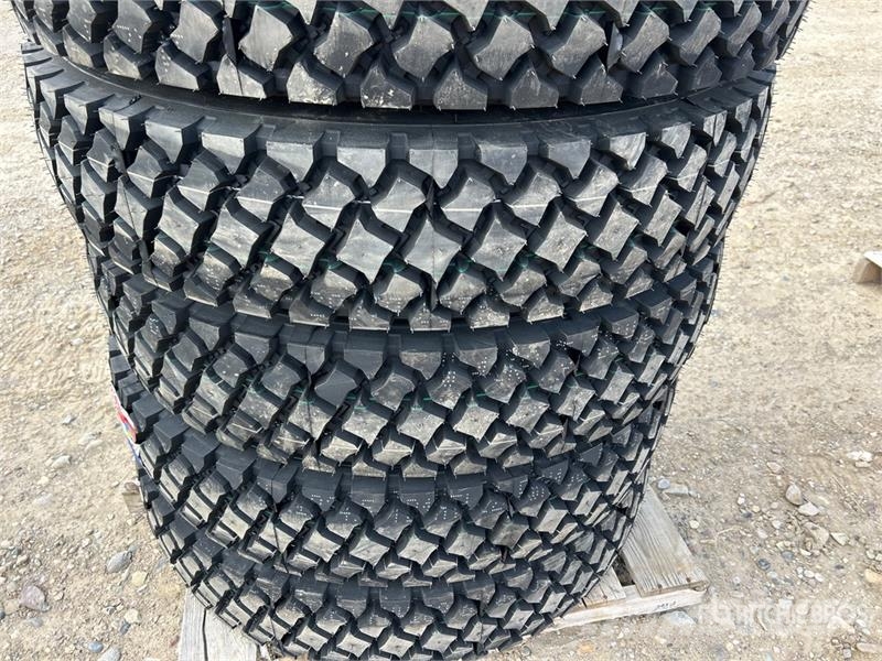 Quantity of (8) Taitong 11R24.5 Tires (Unused) Pneus, roues et jantes