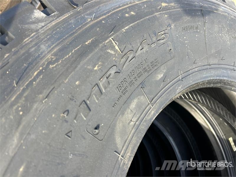  Quantity of (8) Taitong 11R24.5 Tires (Unused) Pneus, roues et jantes