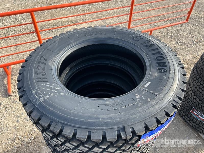 Quantity of (8) Taitong 11R24.5 Tires (Unused) Pneus, roues et jantes