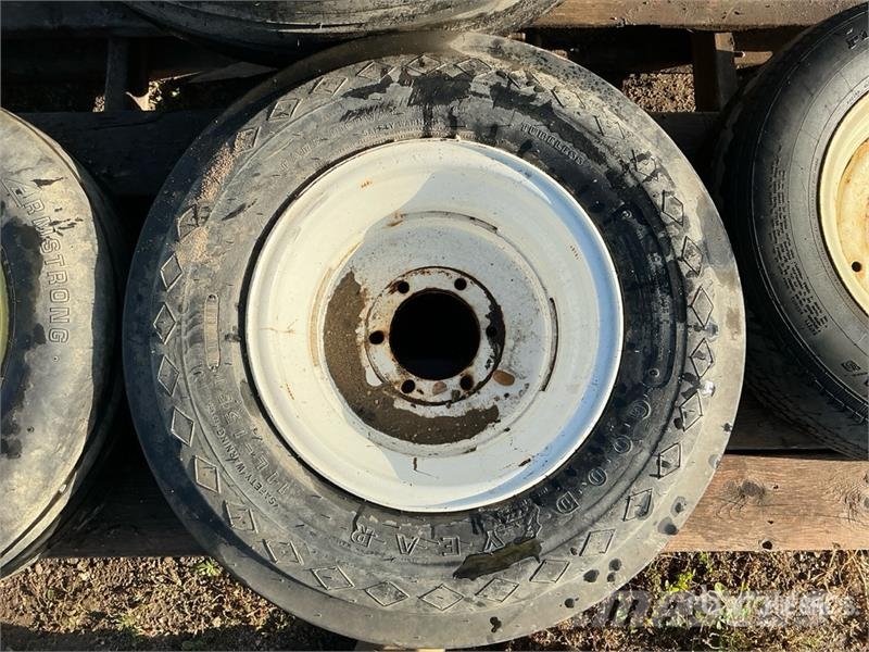 Quantity of (8) Tires Opony, koła i felgi
