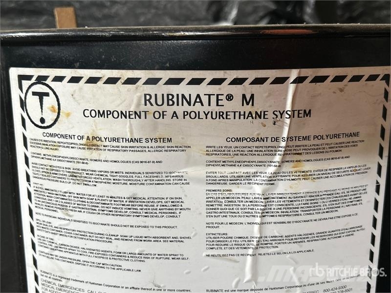 Quantity of (8) Urethane & Rubinate Chemicals Ďalšie komponenty