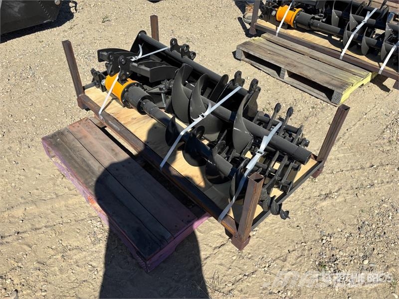 Quantity of (8) VICSEC VCA-8 Mini Excavator Attac Drugi deli