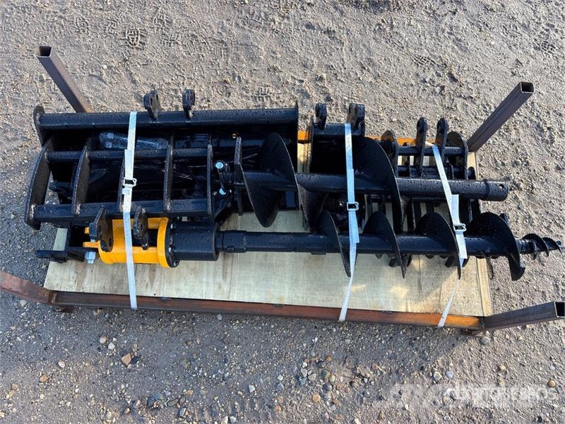 Quantity of (8) VICSEC VCA-8 Mini Excavator Attac مكونات أخرى