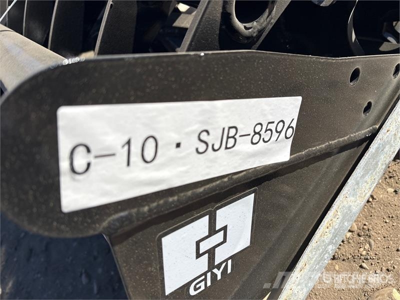  Quantity of (8)  VICSEC VCA-8 Mini Excavator Attac Otros componentes
