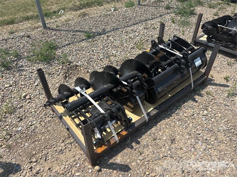 Quantity of (8) VICSEC VCA-8 Mini Excavator Attac Drugi deli