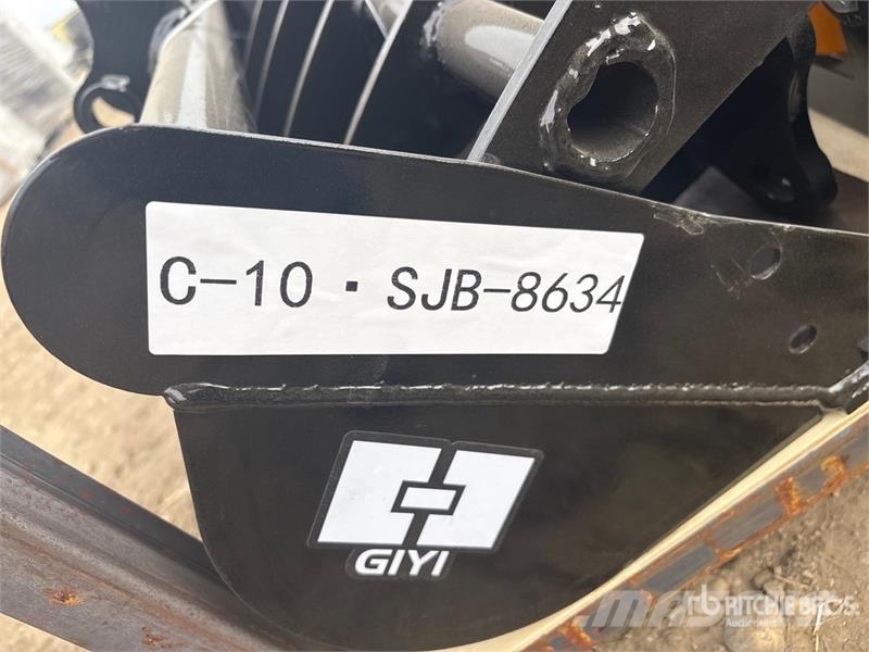 Quantity of (8) VICSEC VCA-8 Mini Excavator Attac Otros componentes
