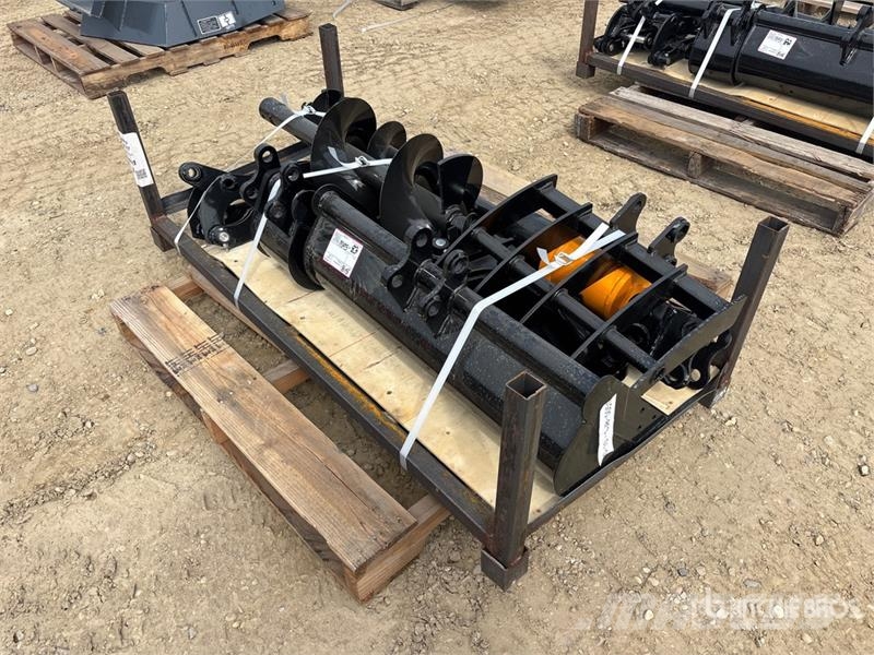 Quantity of (8) VICSEC VCA-8 Mini Excavator Attac Drugi deli