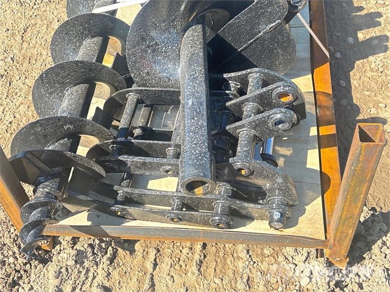 Quantity of (8) VICSEC VCA-8 Mini Excavator Attac Kiti naudoti statybos komponentai