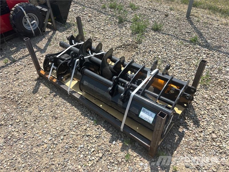 Quantity of (8) VICSEC VCA-8 Mini Excavator Attac Drugi deli