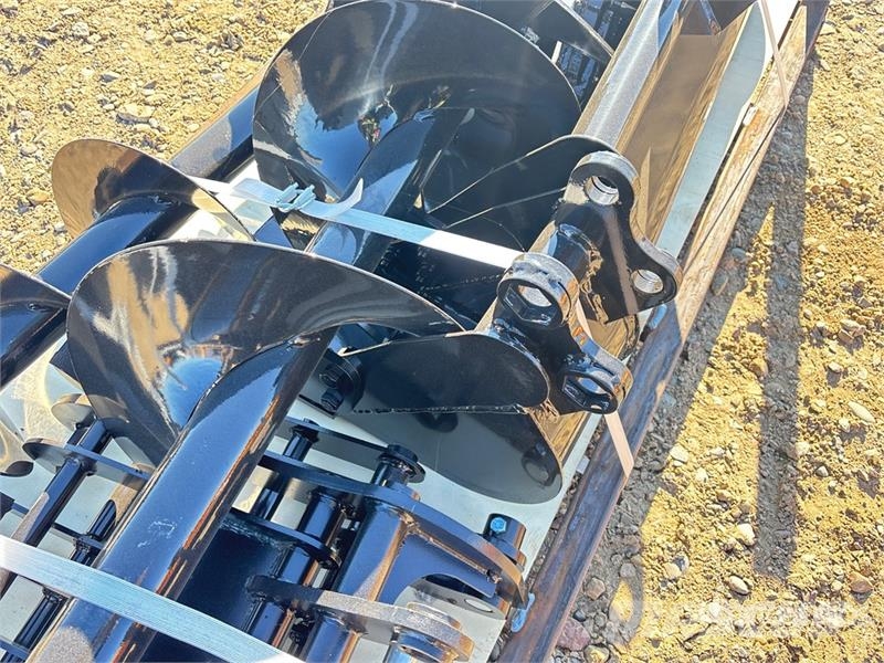 Quantity of (8) VICSEC VCA-8 Mini Excavator Attac Kiti naudoti statybos komponentai