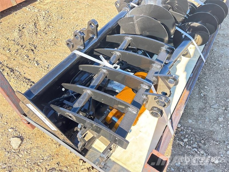  Quantity of (8)  VICSEC VCA-8 Mini Excavator Attac Kiti naudoti statybos komponentai